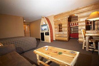 Whitefish Lodge And Suites Cross Lake Zewnętrze zdjęcie